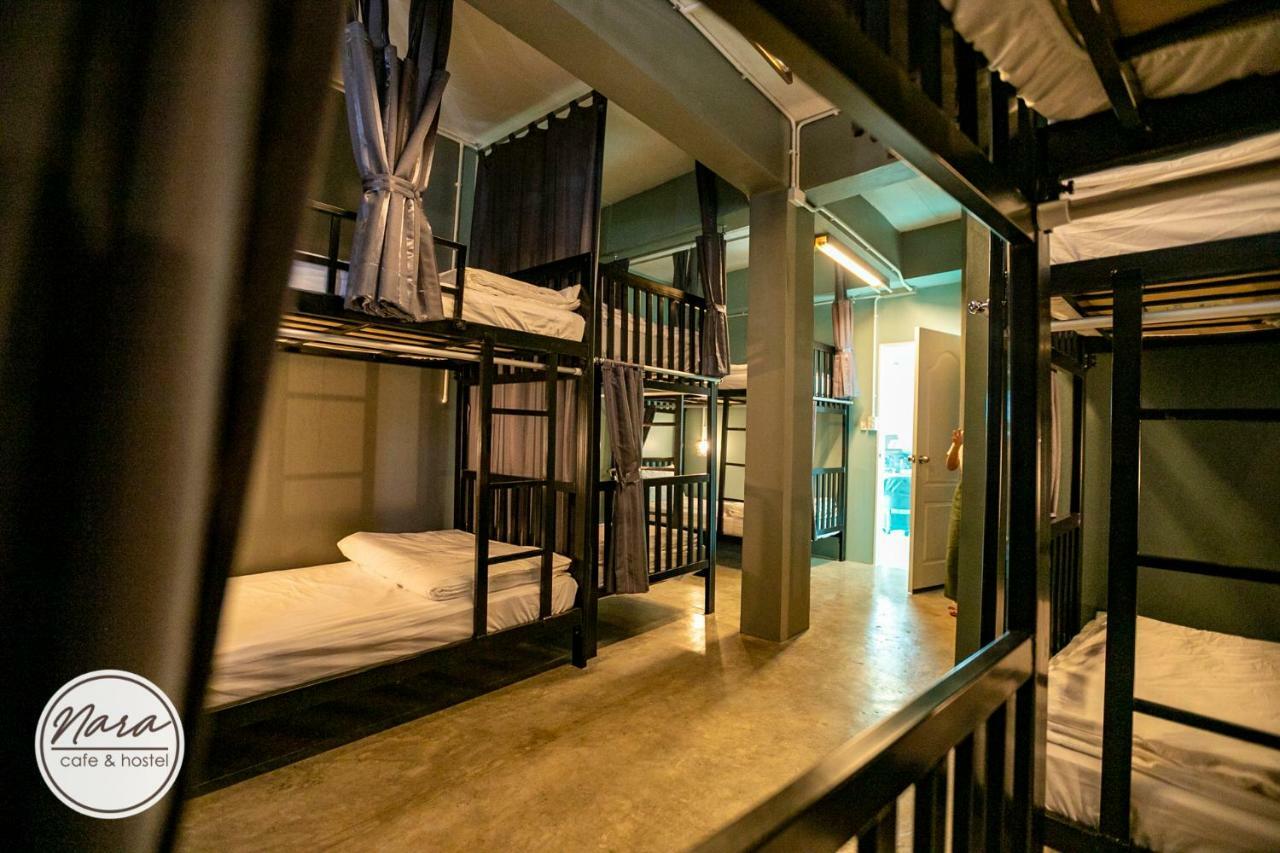 Nara Cafe And Hostel Bangkok Extérieur photo