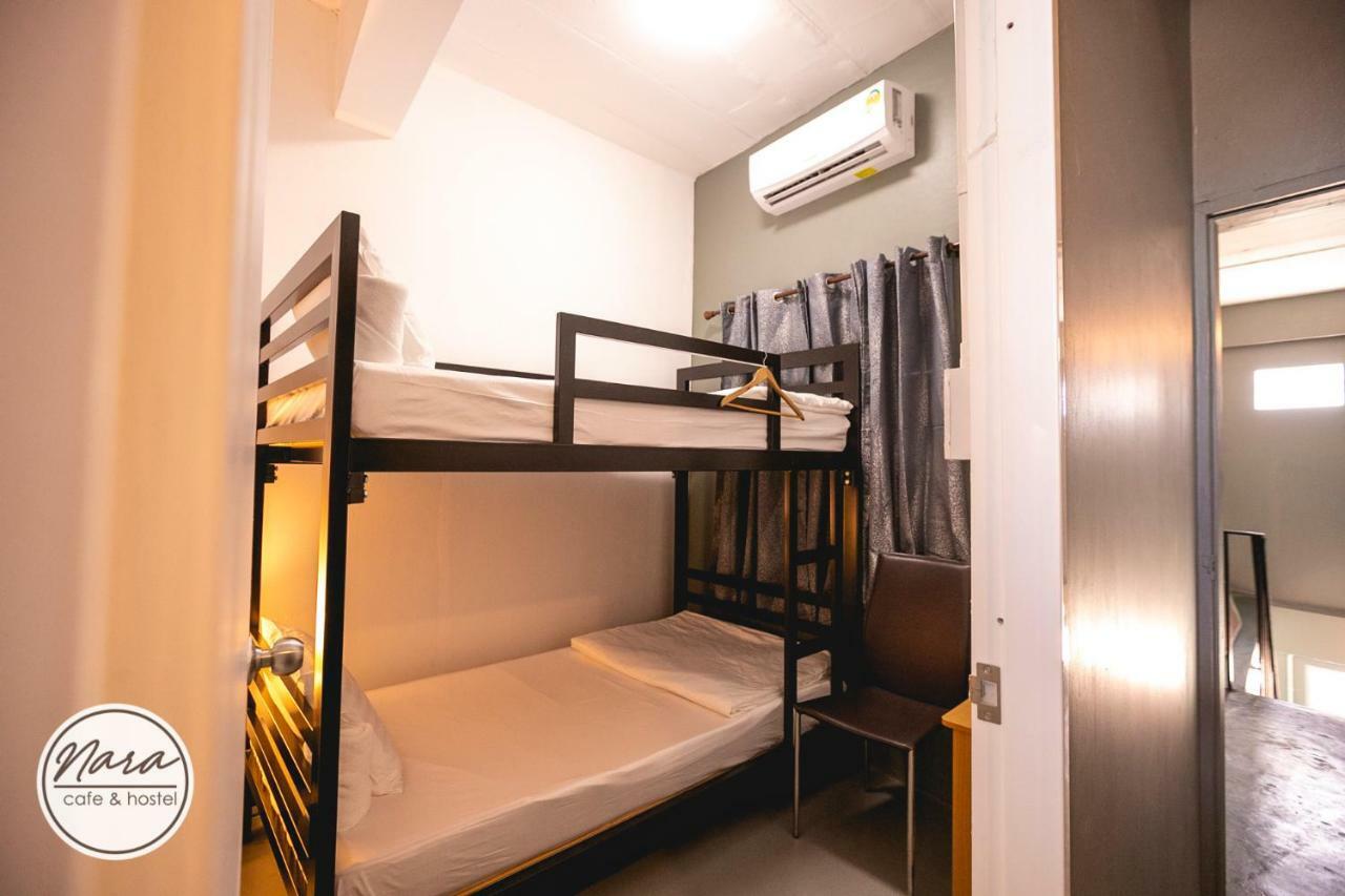Nara Cafe And Hostel Bangkok Extérieur photo